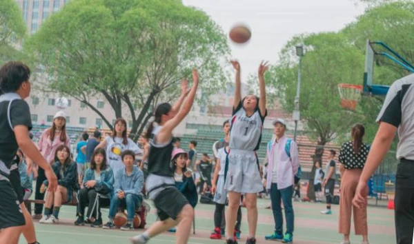 为什么大前锋在比赛中需要特别的体能训练?_2